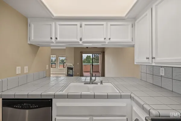 $299,900 | Undisclosed Address, Bakersfield, CA 93306