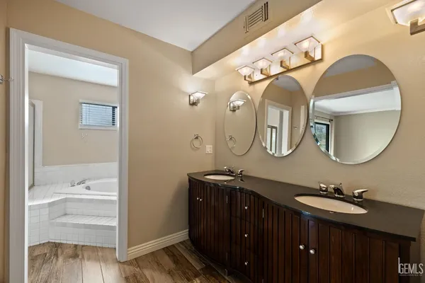 $299,900 | Undisclosed Address, Bakersfield, CA 93306