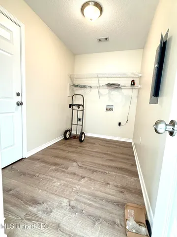 $1,495 | 984 Greystone Drive, Unit B, Biloxi, MS 39532