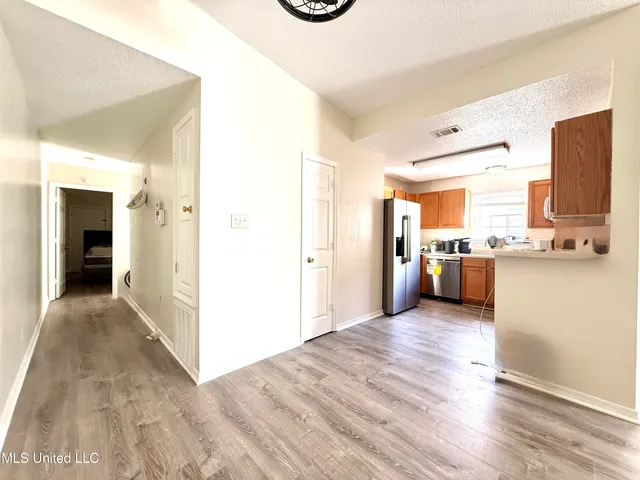 $1,495 | 984 Greystone Drive, Unit B, Biloxi, MS 39532