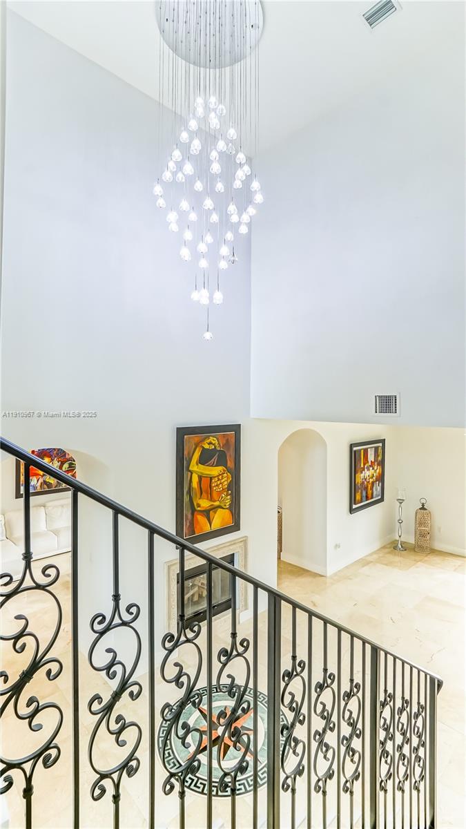 6950 Southwest 97th Avenue Miami, FL 33173 - Photo 9 of 22