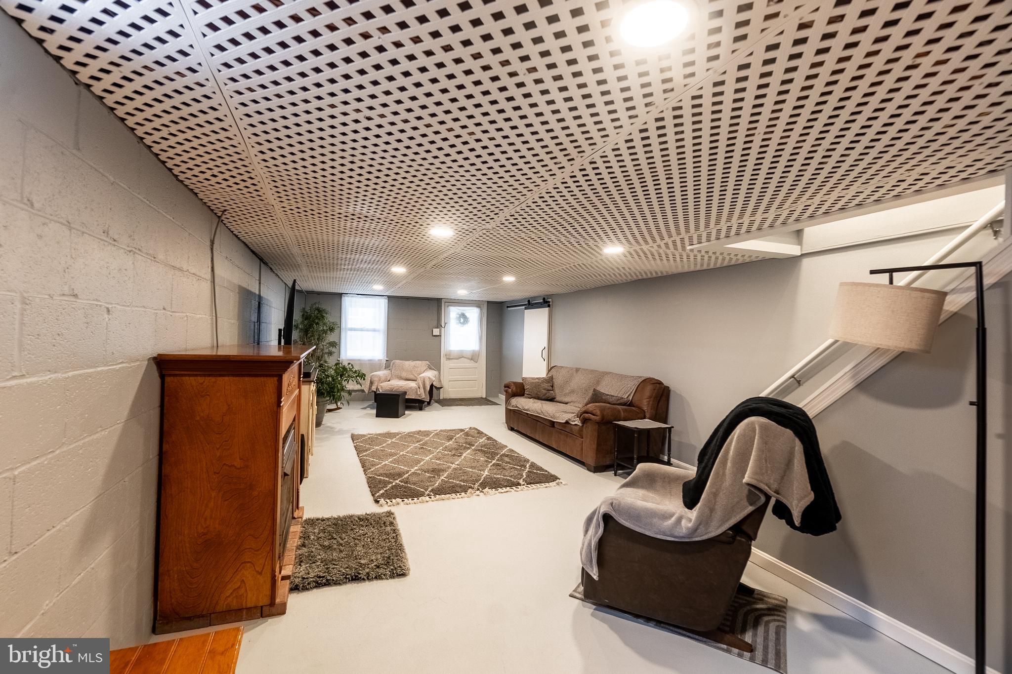 311 Wirt Avenue Hanover, PA 17331 - Photo 27 of 37 a lobby with furniture and rug