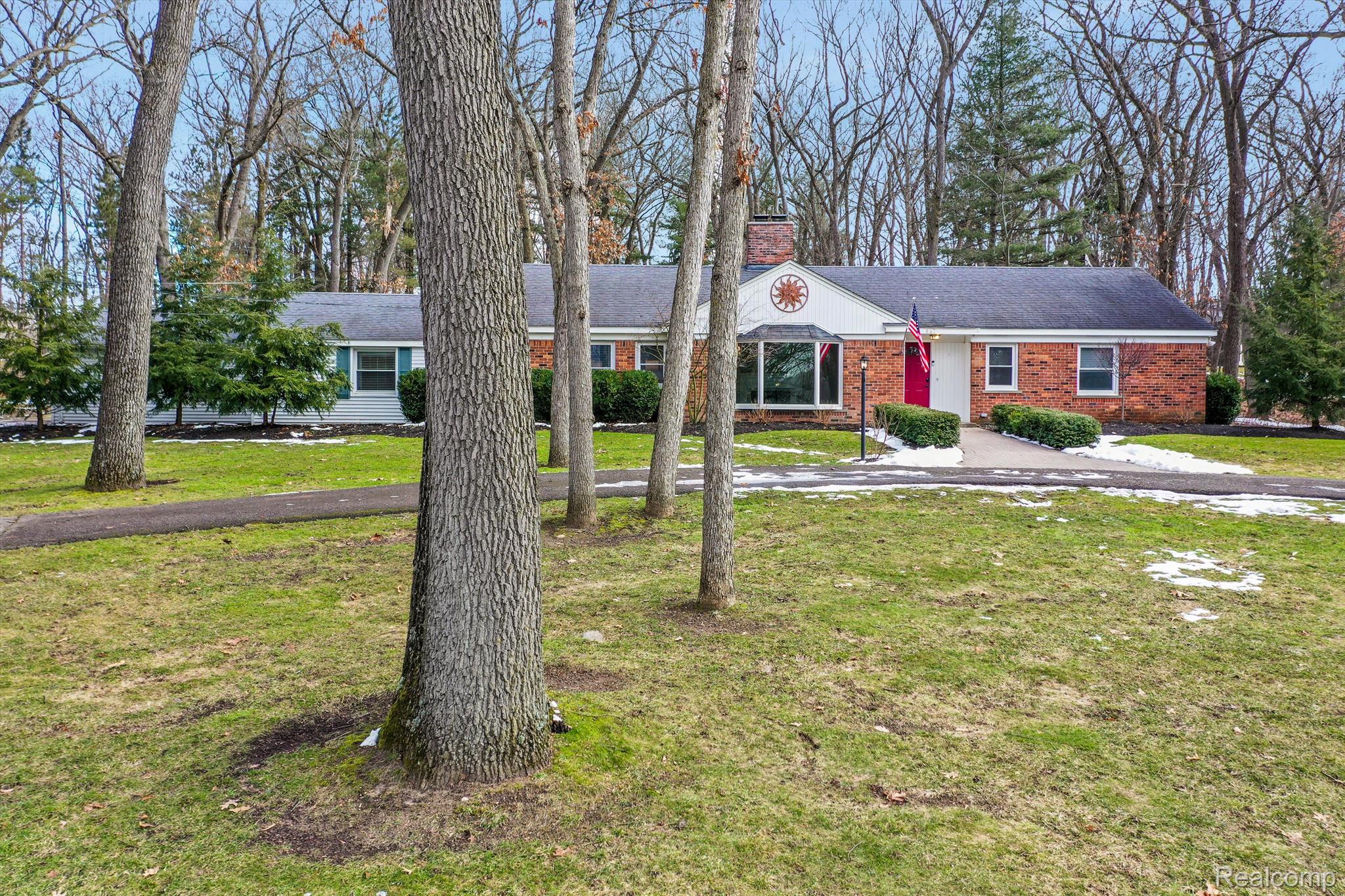 867 Peach Tree Lane Rochester, MI 48306 - Photo 2 of 48
