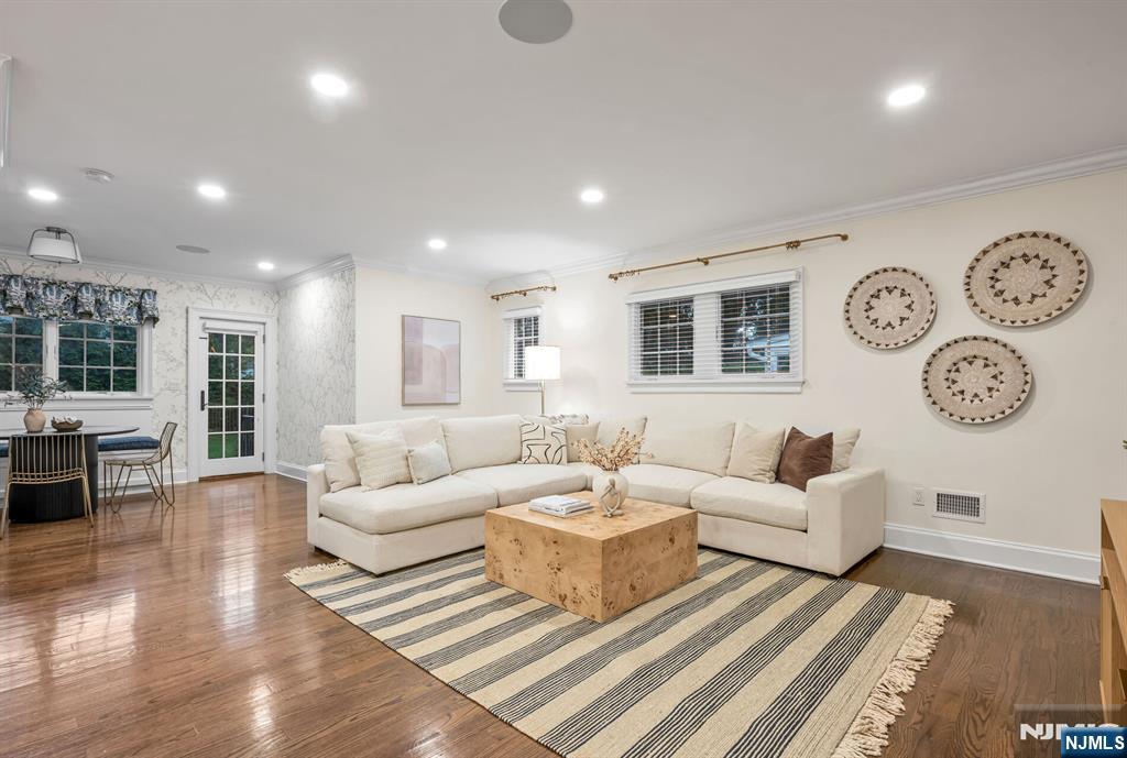 97 California Street Ridgewood, NJ 07450 - Photo 14 of 45 Gallery Image 14