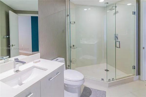 $6,000 | 45 Southwest 9th Street, Unit 3601, Miami, FL 33130