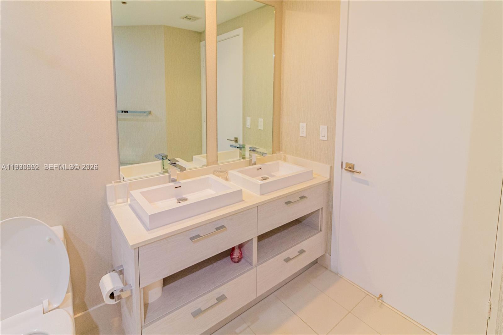 45 Southwest 9th Street, Unit 3601 Miami, FL 33130 - Photo 9 of 17