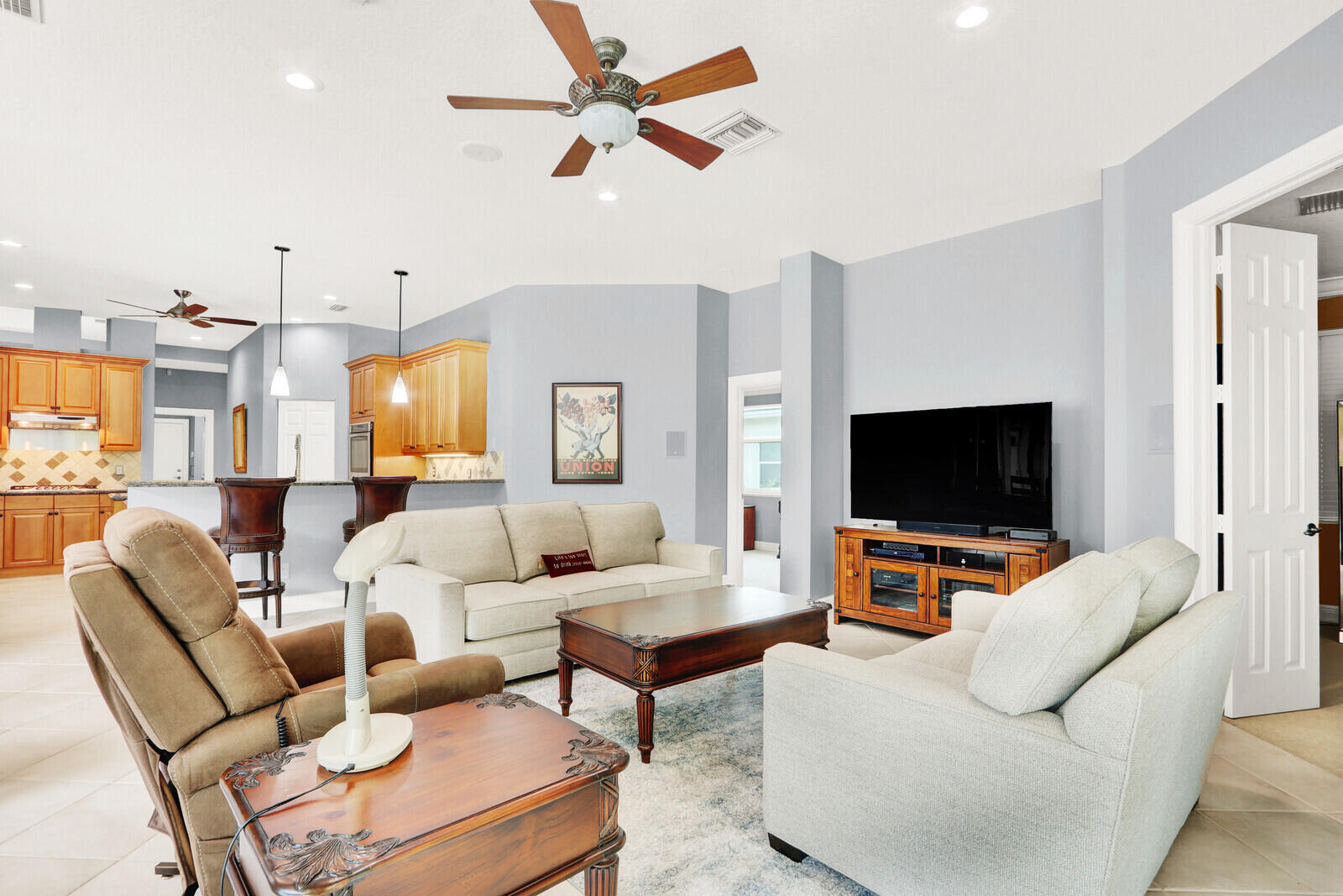 115 Bryce Lane Jupiter, FL 33458 - Photo 15 of 61 Living Room