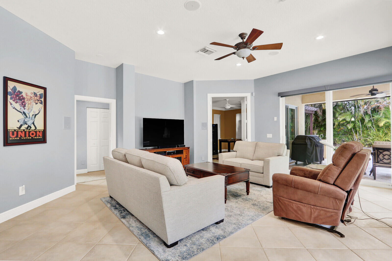 115 Bryce Lane Jupiter, FL 33458 - Photo 20 of 61 Living