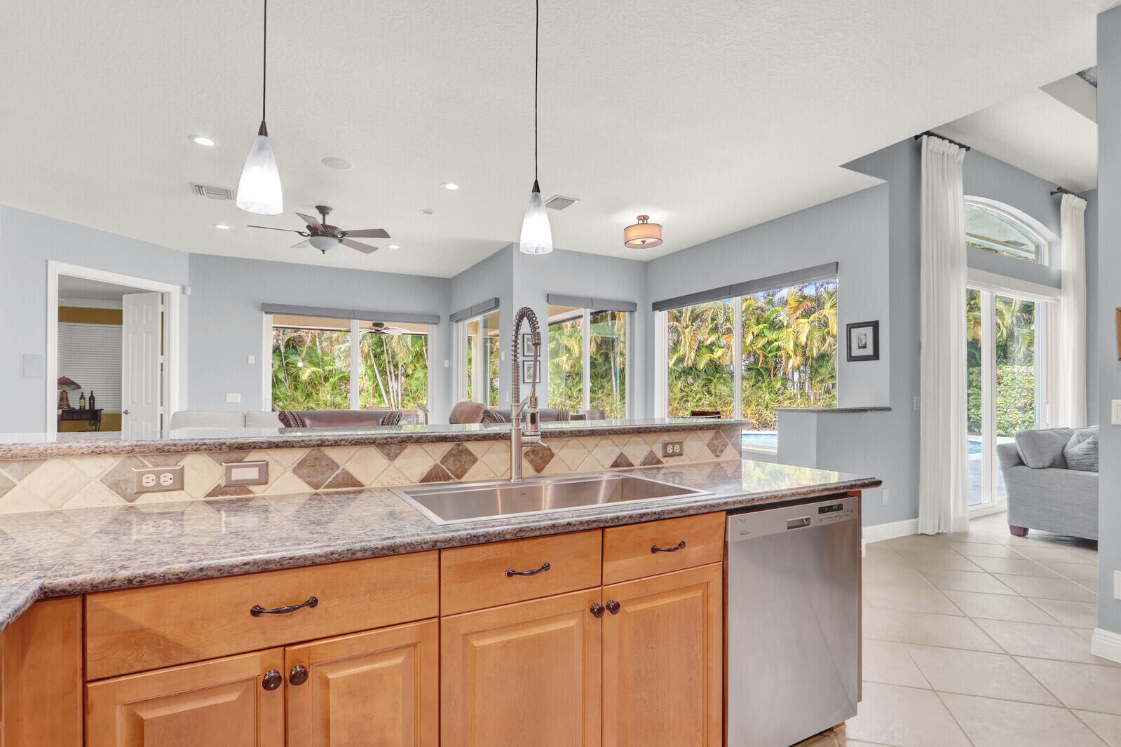 115 Bryce Lane Jupiter, FL 33458 - Photo 9 of 61 Kitchen