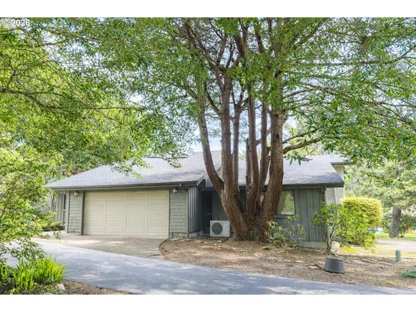 $725,000 | 17454 Bluff Drive, Brookings, OR 97415