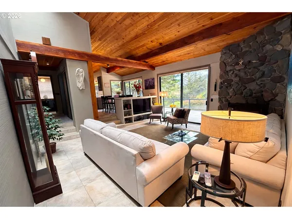 $725,000 | 17454 Bluff Drive, Brookings, OR 97415