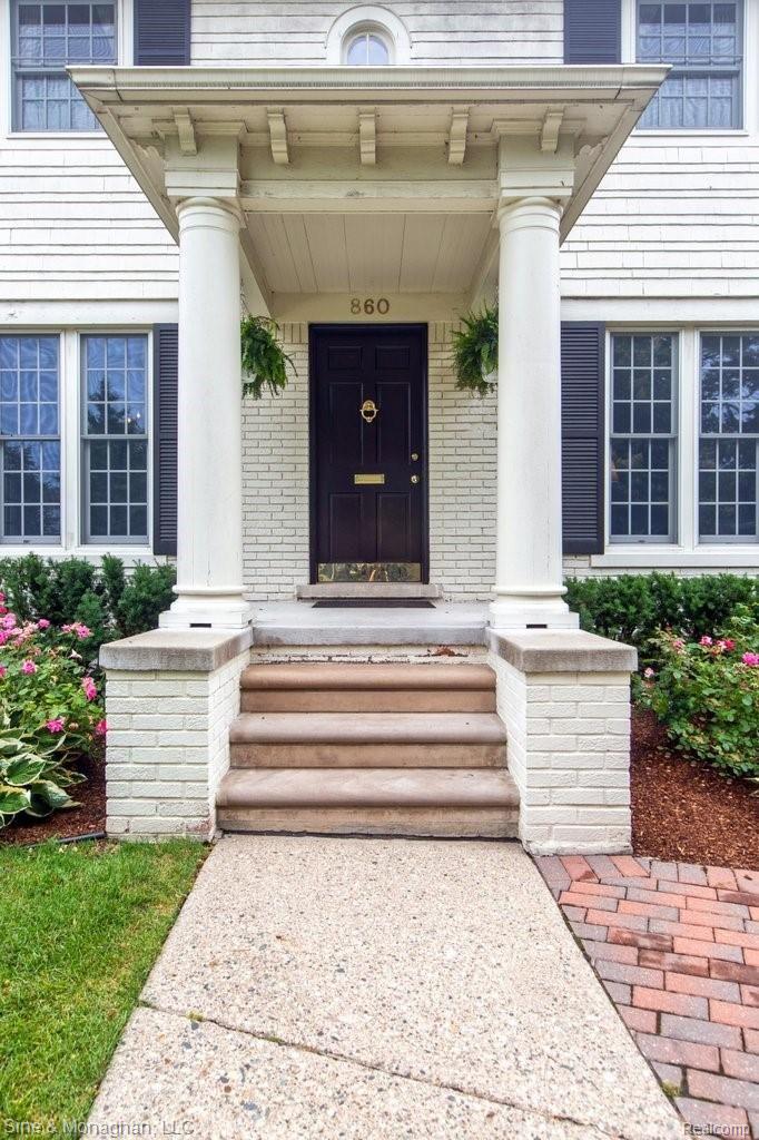 860 Rivard Boulevard Grosse Pointe, MI 48230 - Photo 3 of 44 004.jpeg-SMALL