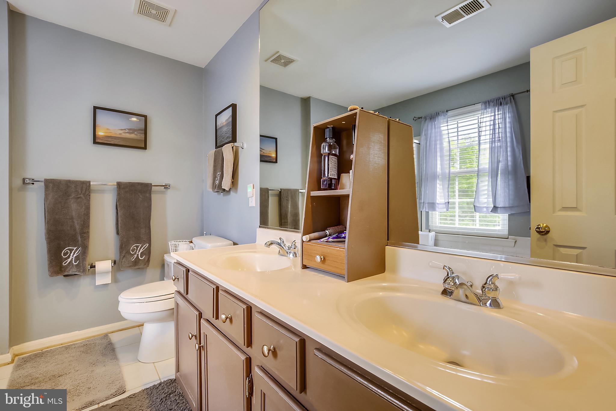 20313 Swallow Point Road Montgomery Village, MD 20886 - Photo 14 of 24 Gallery Image 14