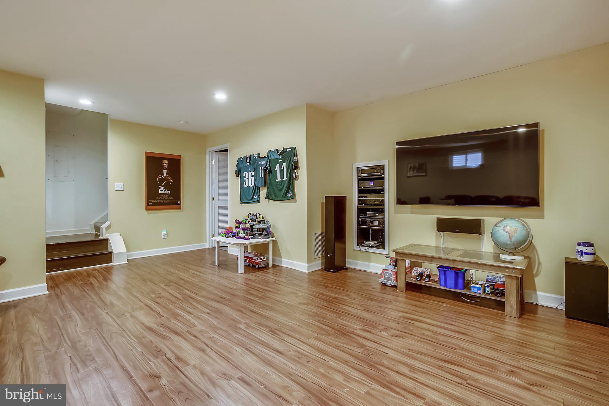 20313 Swallow Point Road Montgomery Village, MD 20886 - Photo 20 of 24 Gallery Image 20