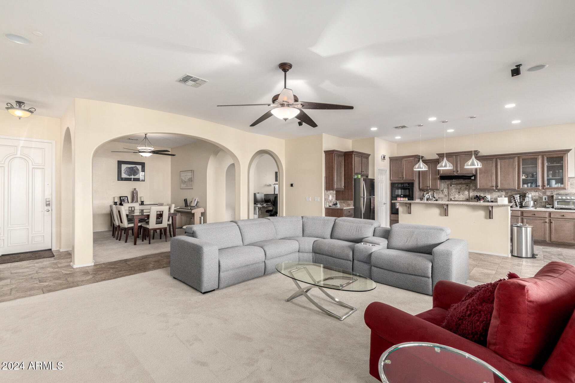 2512 West Corral Road Phoenix, AZ 85041 - Photo 6 of 28 12 - Corral