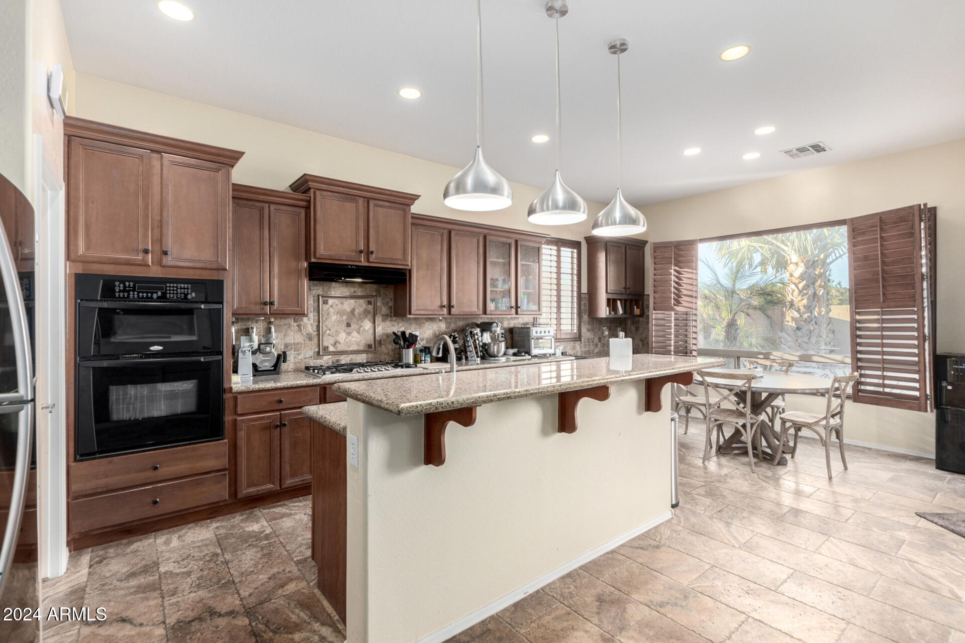 2512 West Corral Road Phoenix, AZ 85041 - Photo 10 of 28 16 - Corral