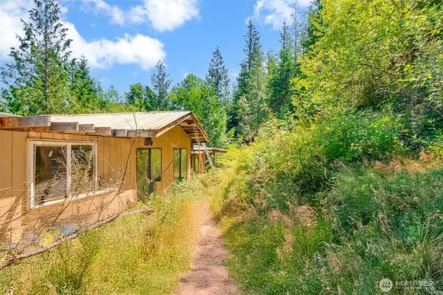 $450,000 | 32750 343rd Avenue Southeast, Ravensdale, WA 98051