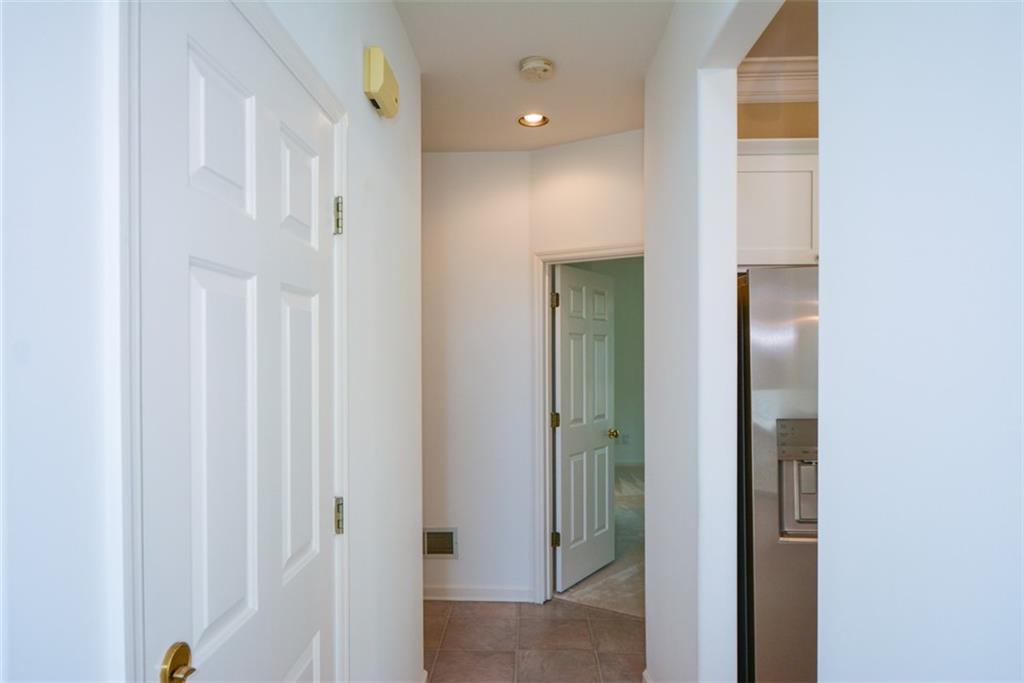 245 Ridge Point Court Alpharetta, GA 30022 - Photo 14 of 44