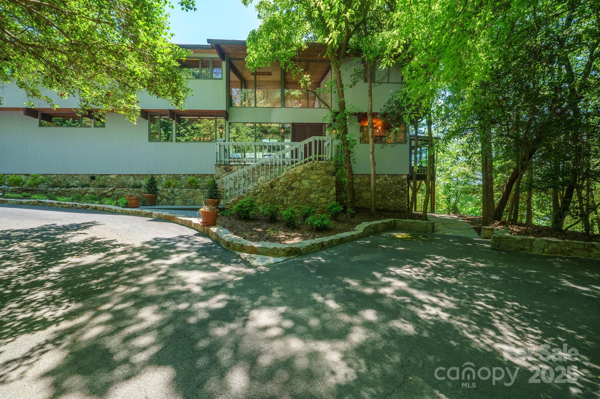 3165 Laurel Ridge Road Northwest Hickory, NC 28601 - Photo 2 of 48