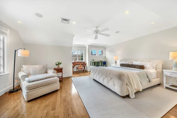 $5,460,000 | 1 Stonefield Lane, Wellesley, MA 02482