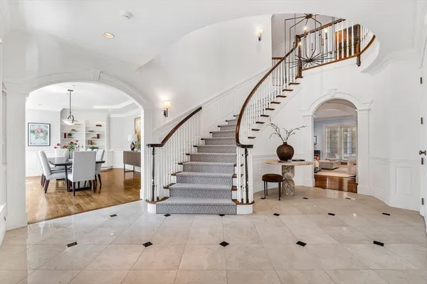 $5,460,000 | 1 Stonefield Lane, Wellesley, MA 02482