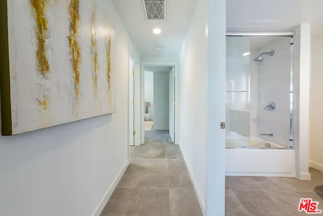 $3,660 | 214 South Westmoreland Avenue, Unit 4, Los Angeles, CA 90004