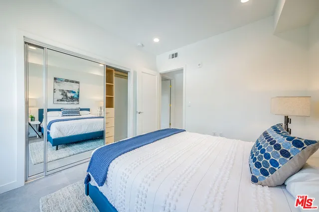 $3,660 | 214 South Westmoreland Avenue, Unit 4, Los Angeles, CA 90004