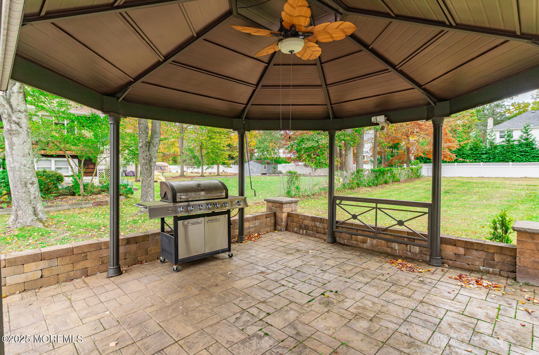 160 Pension Road Manalapan, NJ 07726 - Photo 4 of 41 11