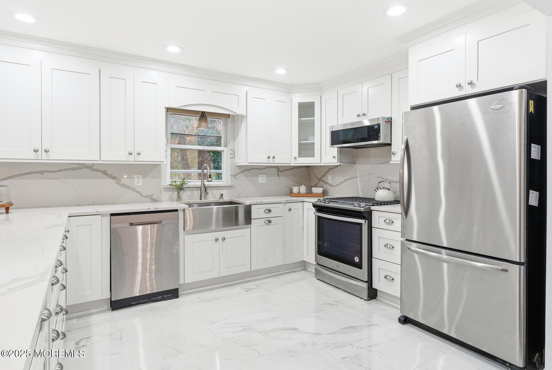 160 Pension Road Manalapan, NJ 07726 - Photo 10 of 41 20