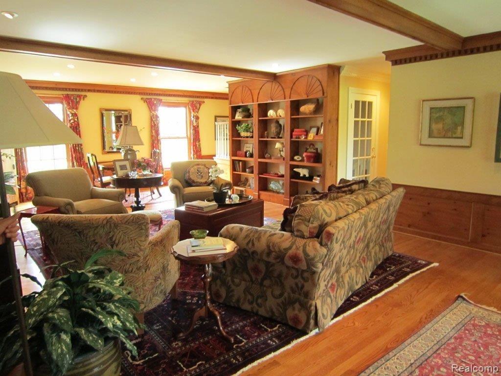 1401 Washington Road Rochester, MI 48306 - Photo 16 of 25 Great Room