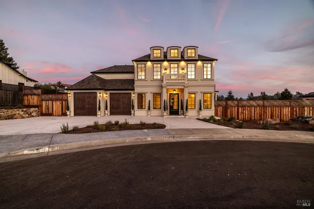 $2,195,000 | 3724 Lakebriar Place, Santa Rosa, CA 95403