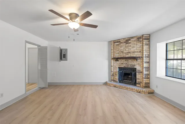 $1,800 | 114 Leigh Anne Street, Huntsville, TX 77320