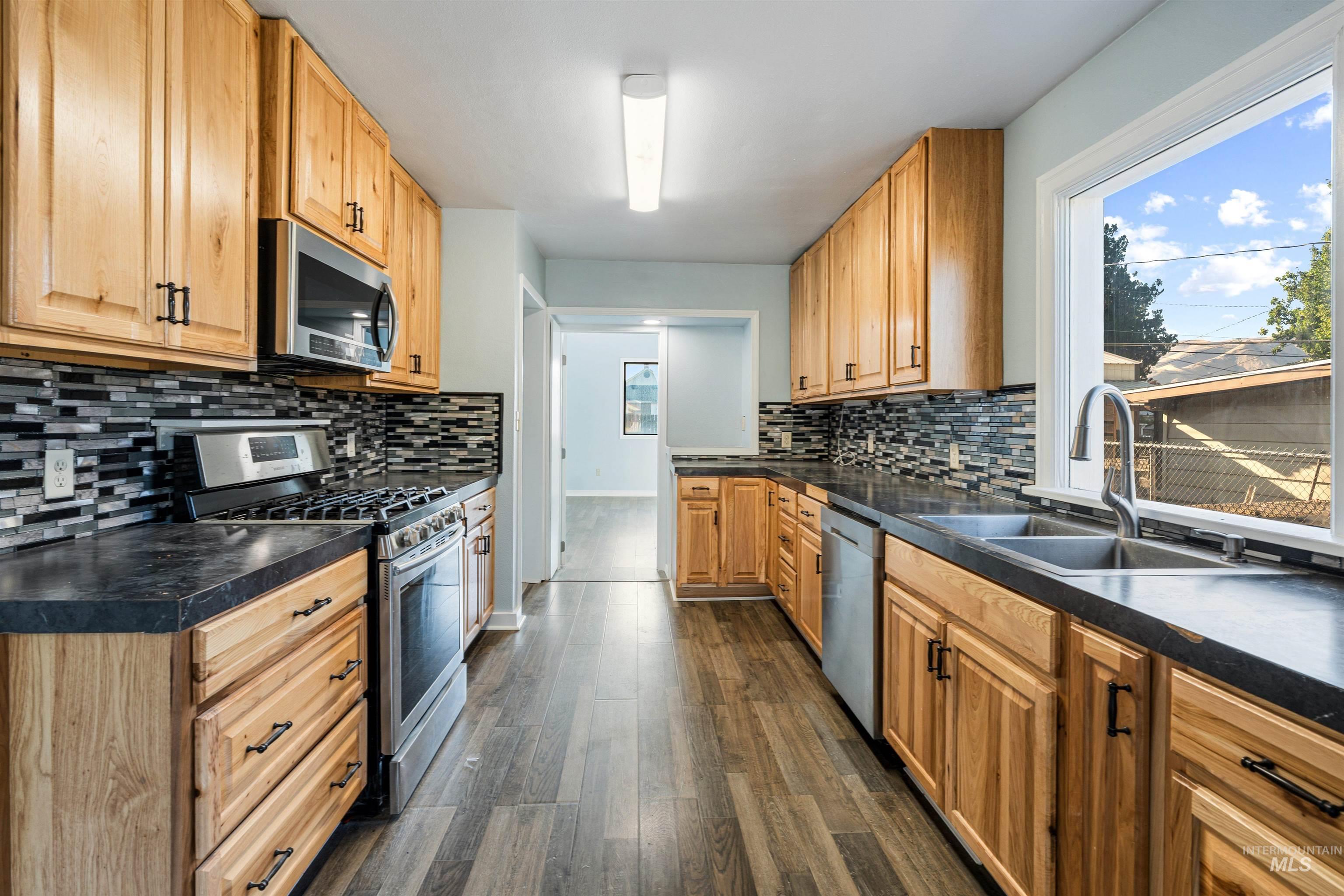 722 3rd Street Clarkston, WA 99403 - Photo 7 of 31 Gallery Image 7