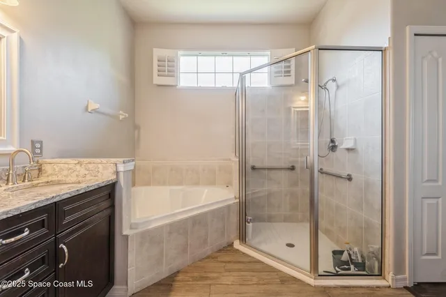 $649,900 | 8018 Kingswood Way, Melbourne, FL 32940