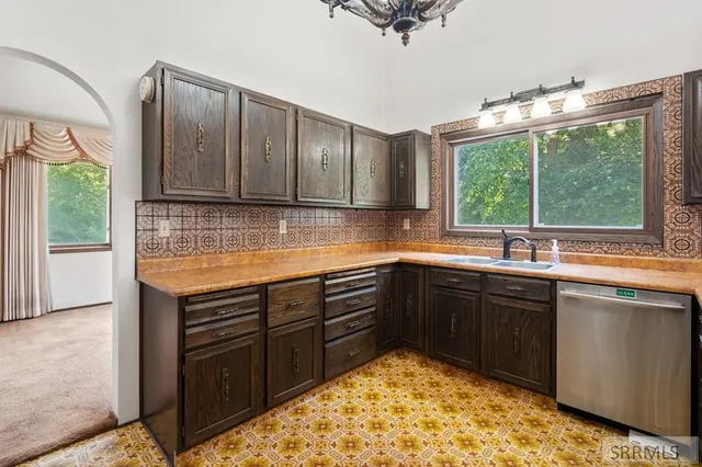 $500,000 | 475 North Rapid Creek Road, Inkom, ID 83245