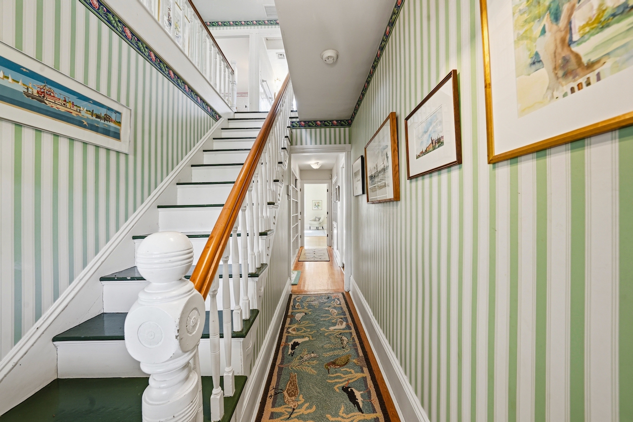 118 South Water Street Edgartown, MA 02539 - Photo 4 of 27
