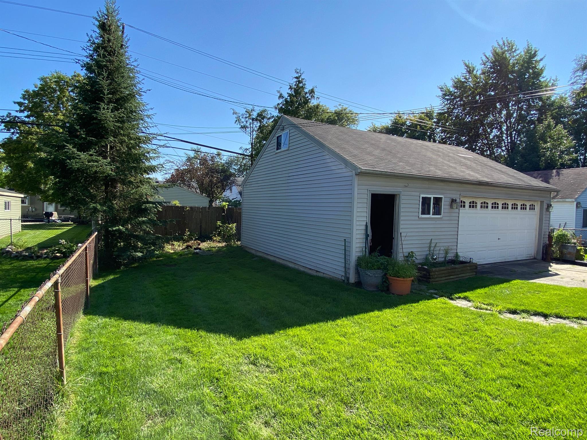 3323 Normandy Road Royal Oak, MI 48073 - Photo 7 of 26