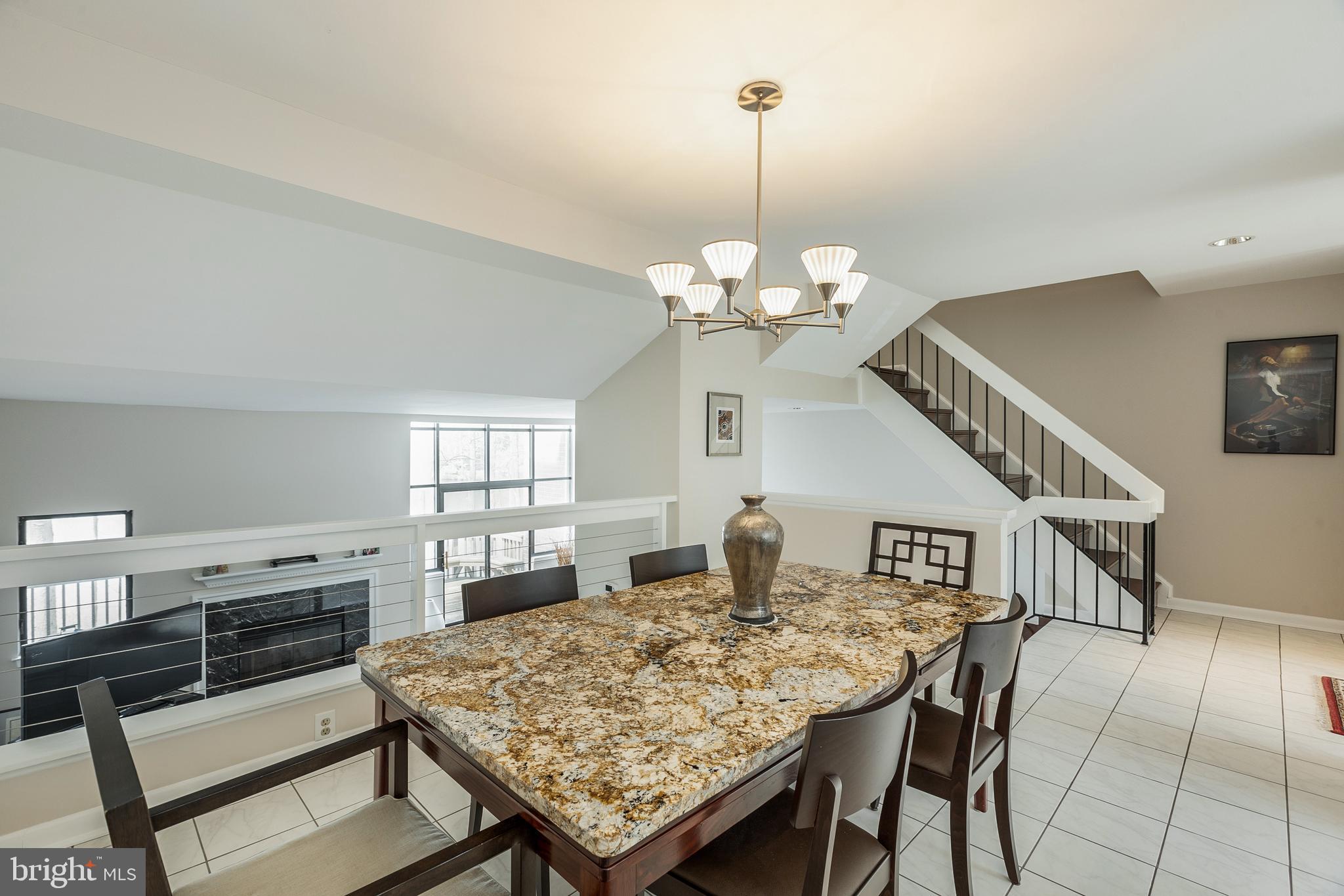 11030 Thrush Ridge Road Reston, VA 20191 - Photo 9 of 56