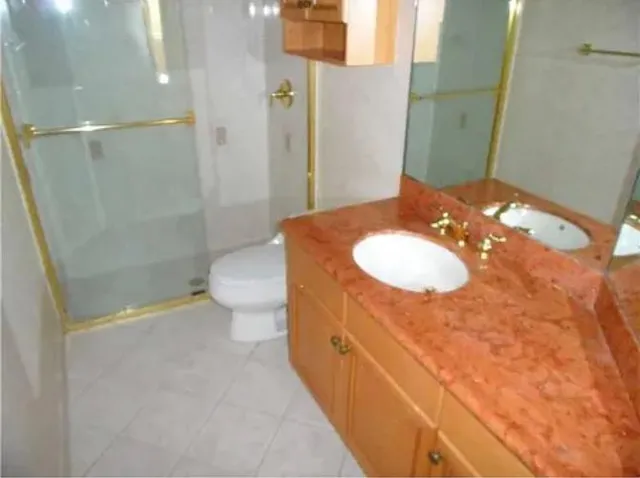 $1,690,000 | 19234 South Creekshore Court, Boca Raton, FL 33498