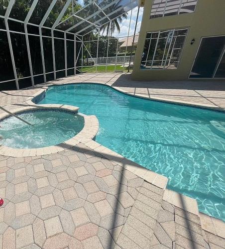 19234 South Creekshore Court Boca Raton, FL 33498 - Photo 10 of 16