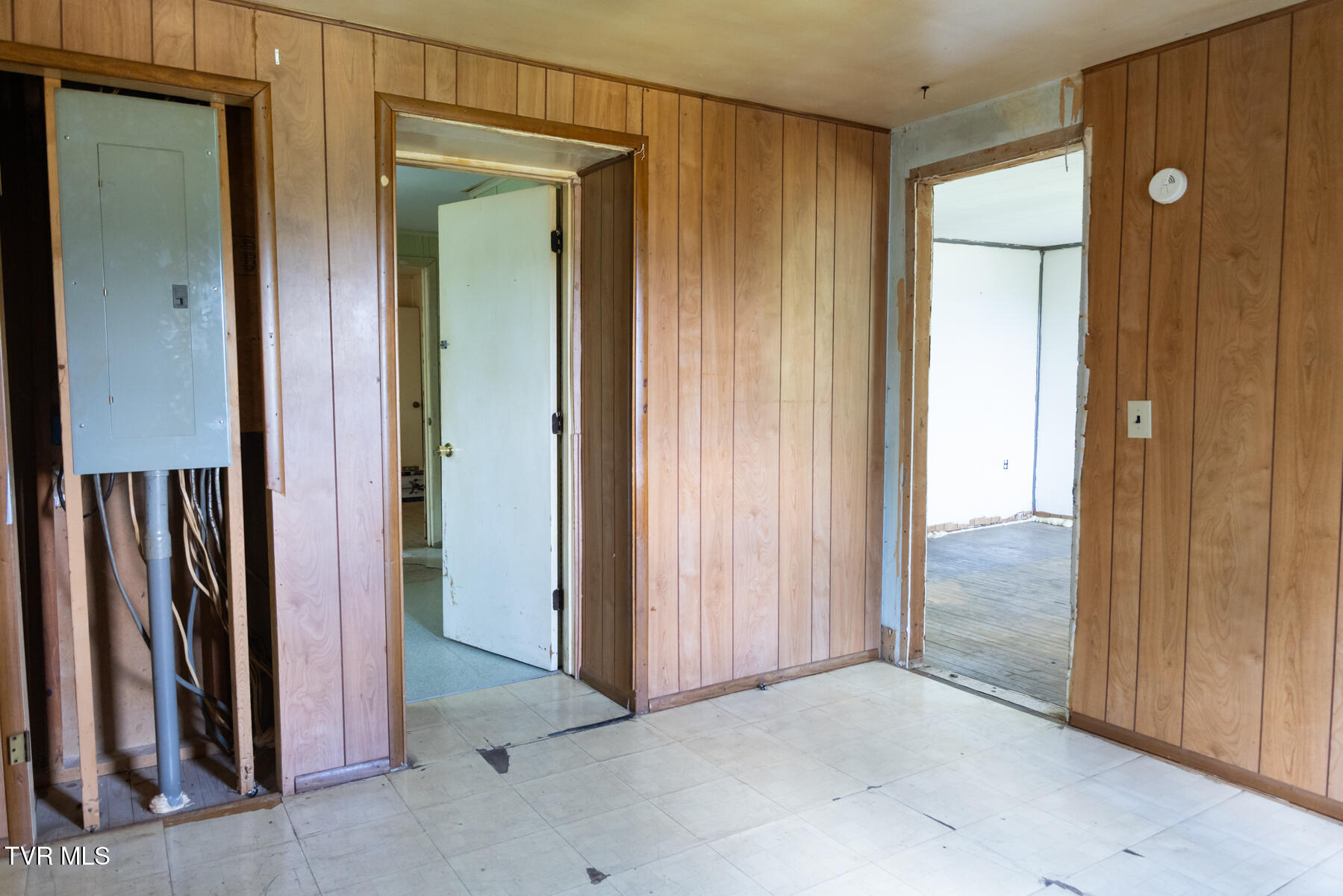 133 Bob Wright Road Elizabethton, TN 37643 - Photo 41 of 46 133bobwright_260708_0013
