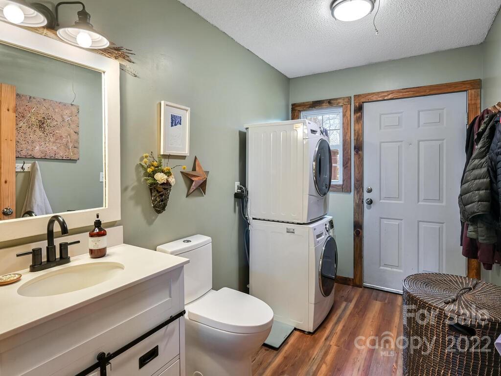 469 Coates Road Marshall, NC 28753 - Photo 11 of 45 Gallery Image 11