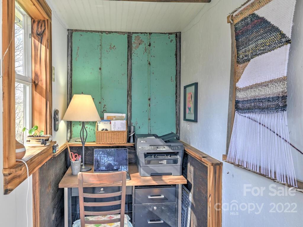 469 Coates Road Marshall, NC 28753 - Photo 23 of 45 Gallery Image 23