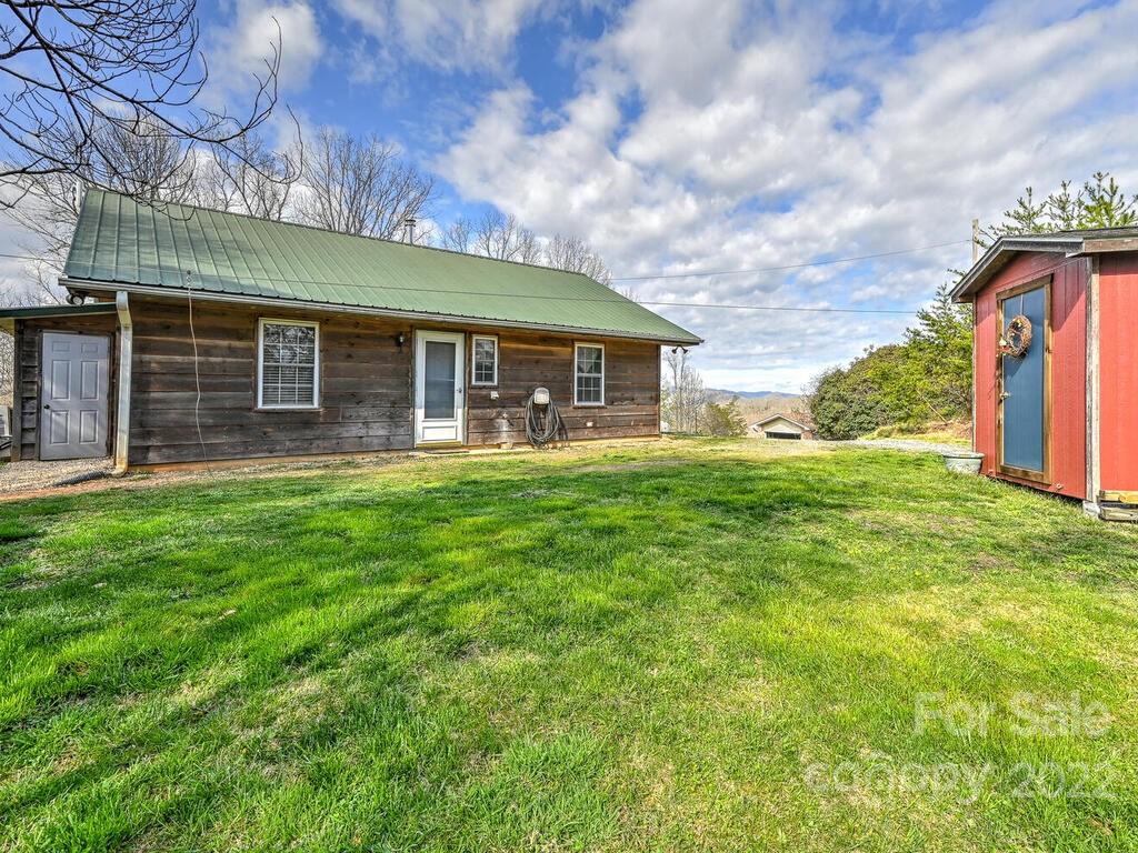 469 Coates Road Marshall, NC 28753 - Photo 34 of 45 Gallery Image 34