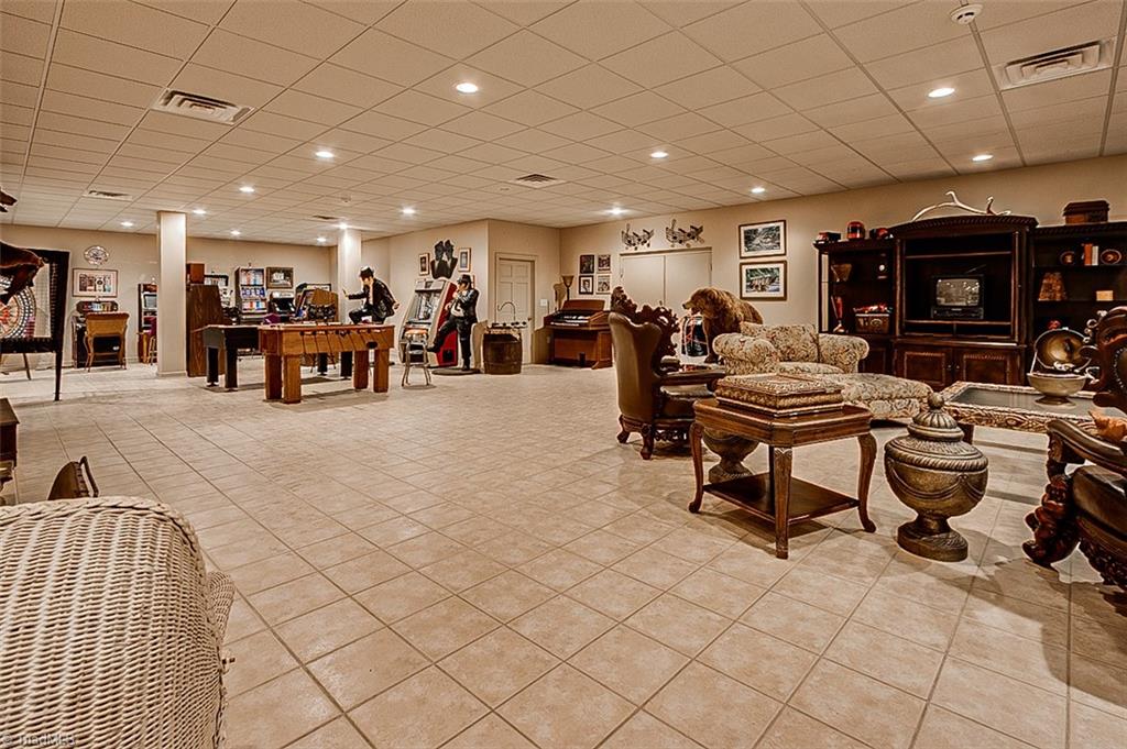 1669 Moore Road Asheboro, NC 27205 - Photo 18 of 50 Rec room