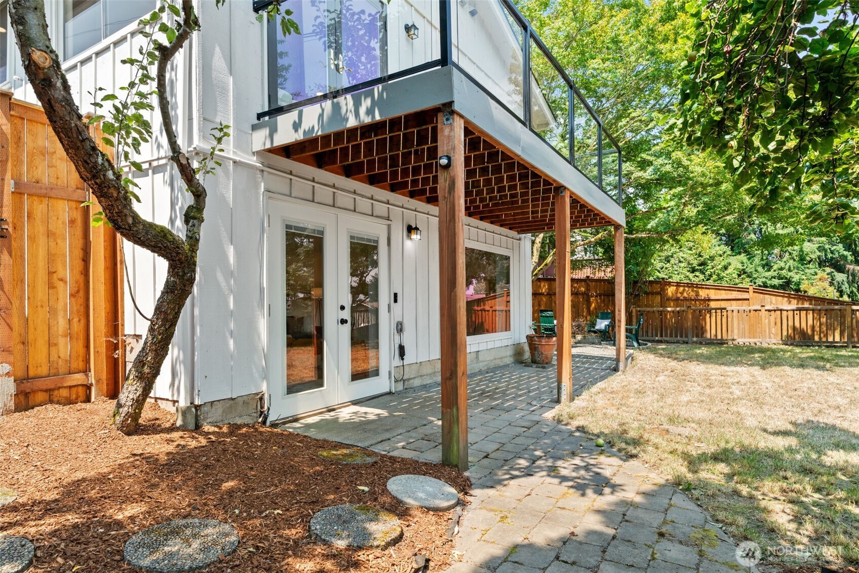 8456 6th Avenue Southwest Seattle, WA 98106 - Photo 19 of 25 Gallery Image 19