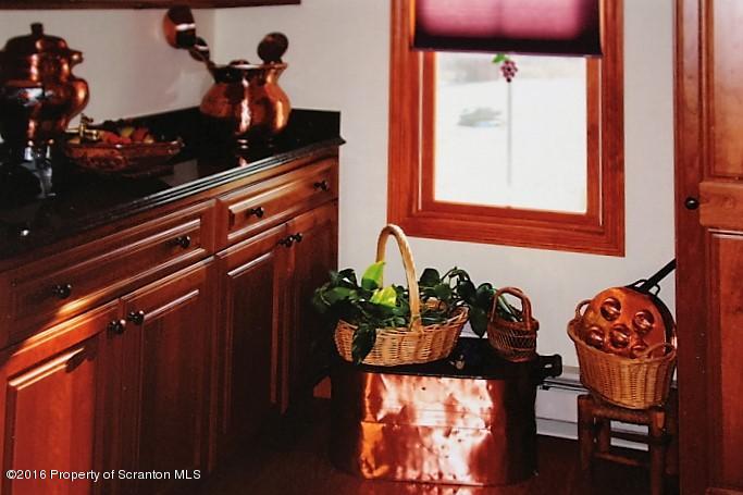124 Shust Road Carbondale, PA 18407 - Photo 17 of 68 Gallery Image 17