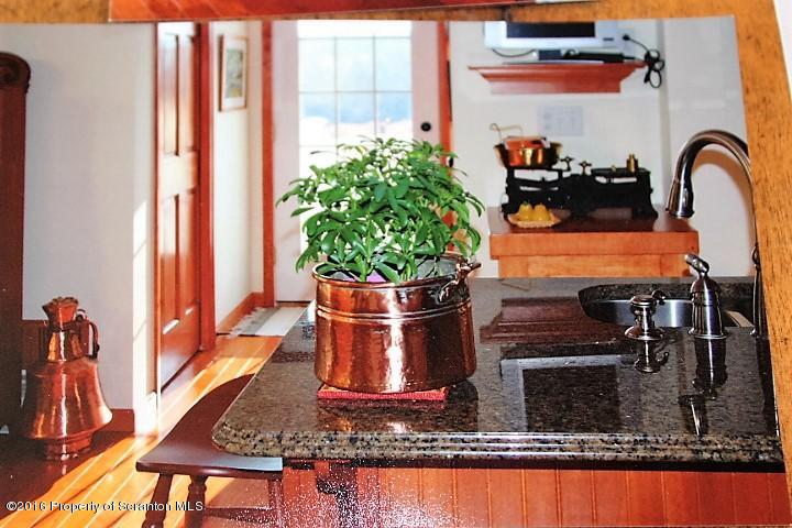 124 Shust Road Carbondale, PA 18407 - Photo 18 of 68 Gallery Image 18