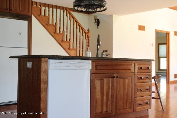 124 Shust Road Carbondale, PA 18407 - Photo 19 of 68 Gallery Image 19