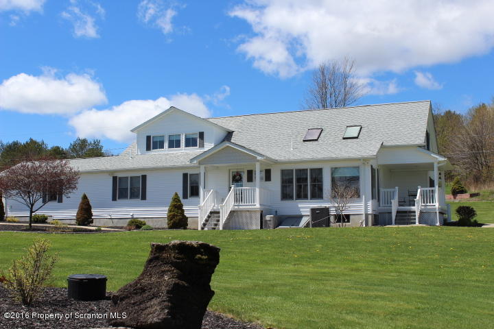 124 Shust Road Carbondale, PA 18407 - Photo 7 of 68 Gallery Image 7